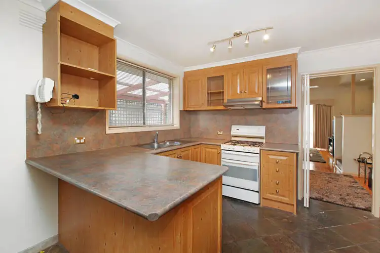 Fifth view of Homely house listing, 8 Chisholm Close, Gladstone Park VIC 3043