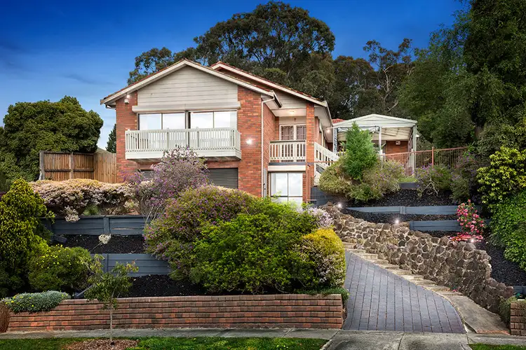 98 Santa Rosa Boulevard, Doncaster East VIC 3109