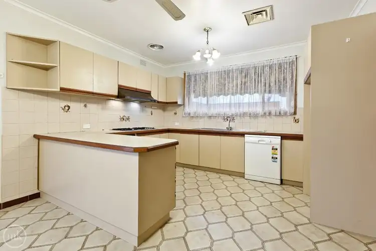 Fifth view of Homely house listing, 6 Hamilton Court, Lalor VIC 3075