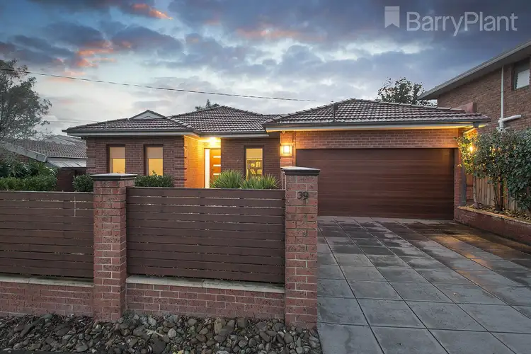 39 Rosemary Street, Chadstone VIC 3148