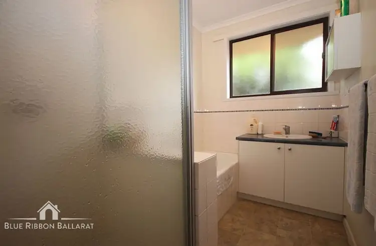 Fifth view of Homely house listing, 90 Grandview Grove, Wendouree VIC 3355