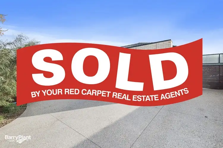 8 Dahlia Way, Point Cook VIC 3030