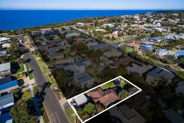 17 Domain Road, Jan Juc VIC 3228