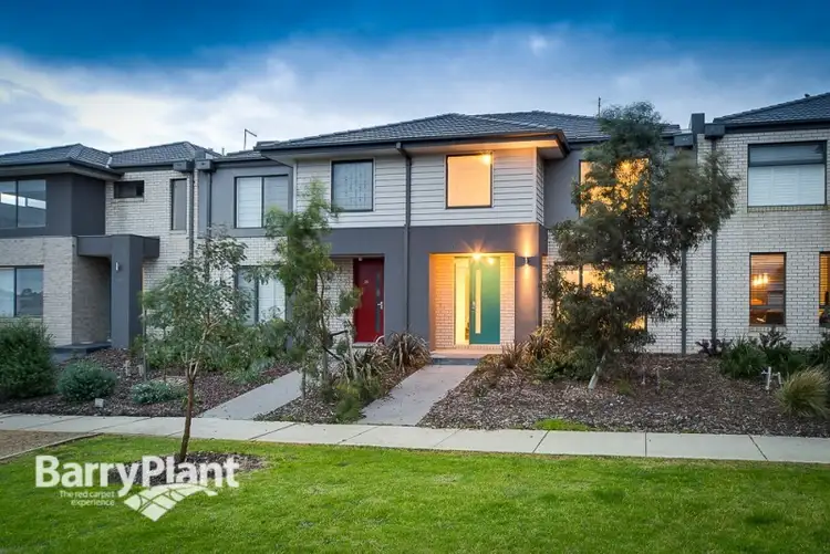 30 Murgese Circuit, Clyde North VIC 3978