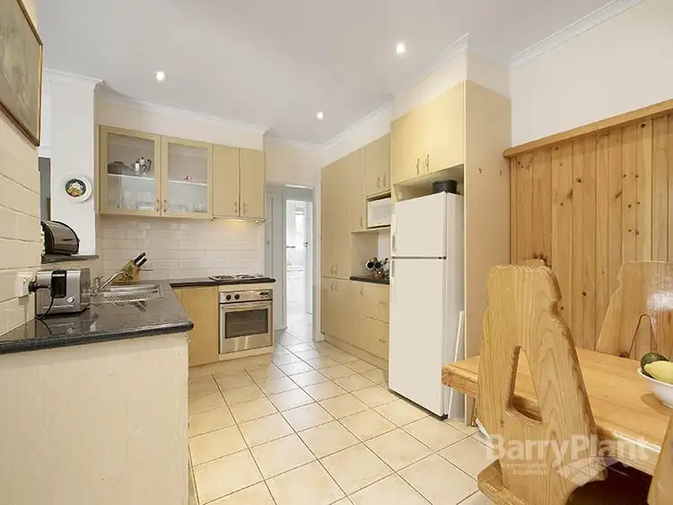 Sixth view of Homely house listing, 2 White Street, Mount Waverley VIC 3149