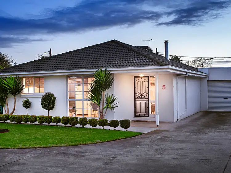 5/23-25 Finch Road, Werribee South VIC 3030