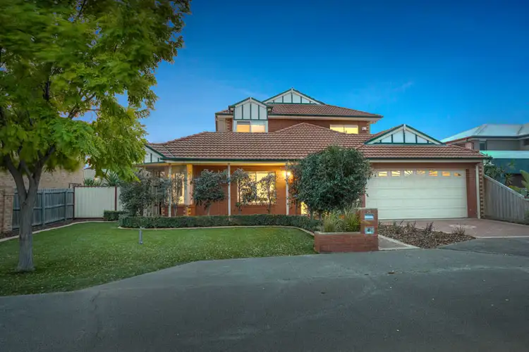 29 St. Kilda Parade, Taylors Hill VIC 3037