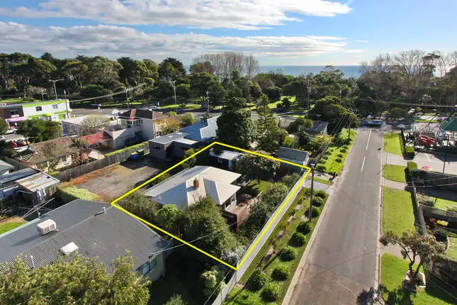 Main view of Homely house listing, 2 Second Ave, Rosebud VIC 3939