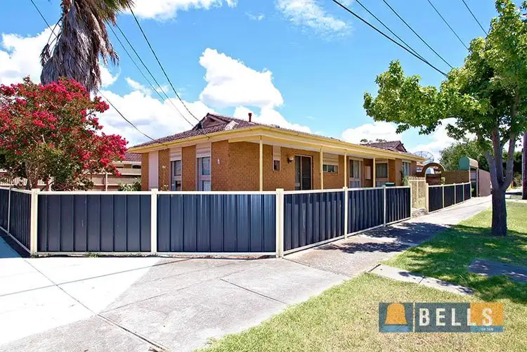 Second view of Homely house listing, 6 Robyn Avenue, Albanvale VIC 3021