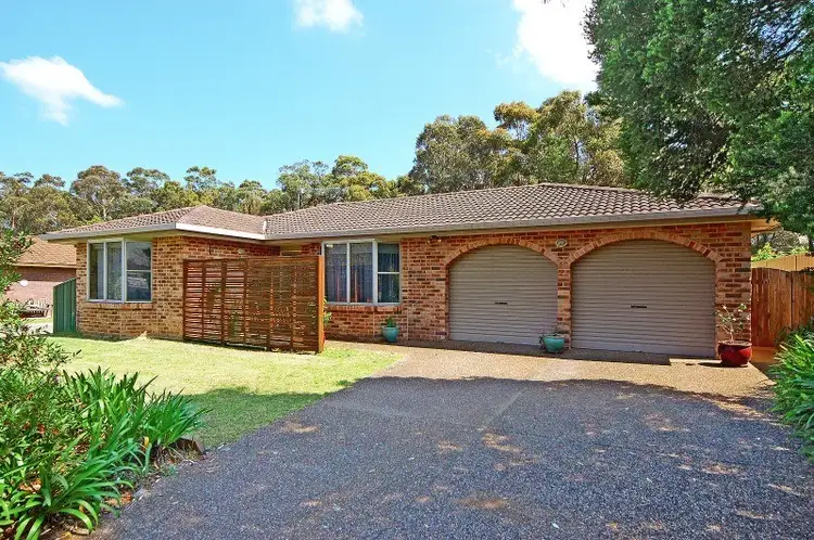 2 Romar Close, Bomaderry NSW 2541