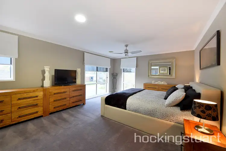 Fifth view of Homely house listing, 2 Pevensey Drive, Narre Warren South VIC 3805