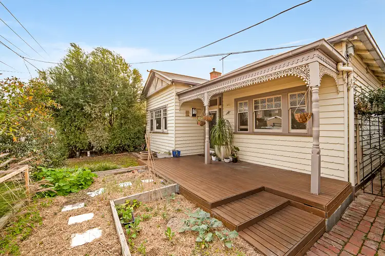 16 Dove Street, West Footscray VIC 3012