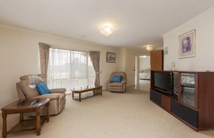 Second view of Homely house listing, 4 Summerhill Rise, Bundoora VIC 3083