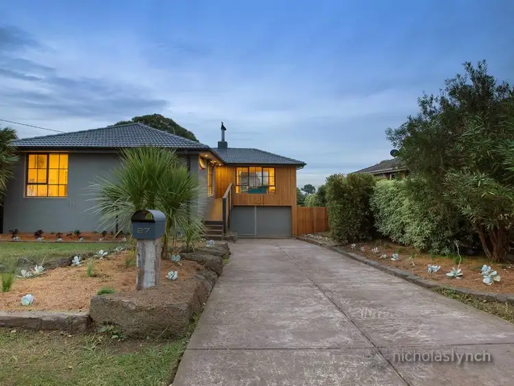 27 Walara Drive, Mount Martha VIC 3934