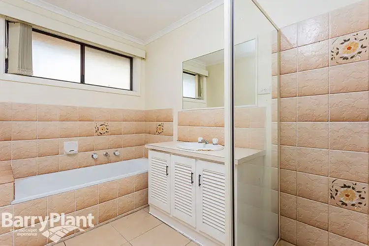 Fourth view of Homely house listing, 3 Leathers Court, Altona Meadows VIC 3028