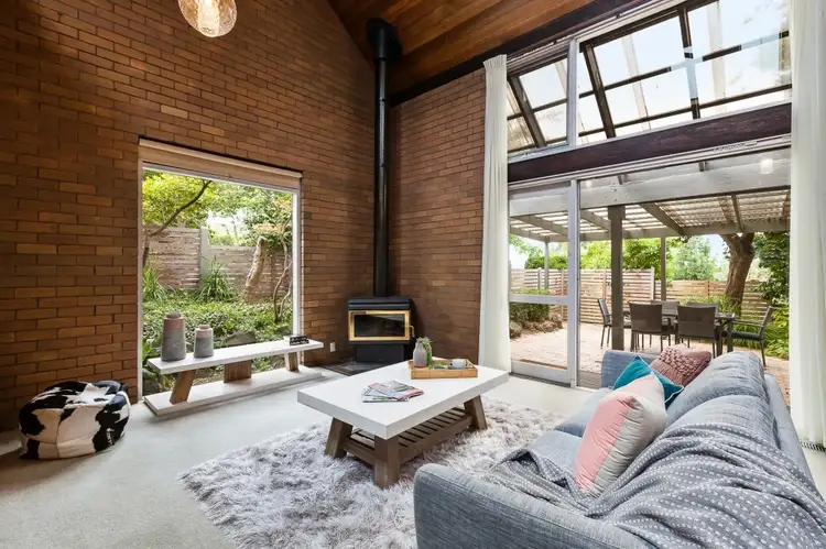 Second view of Homely house listing, 4 Albany Place, Bulleen VIC 3105