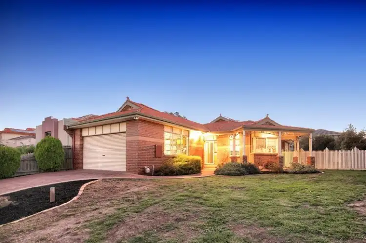 25 Macmillan Avenue, Greenvale VIC 3059