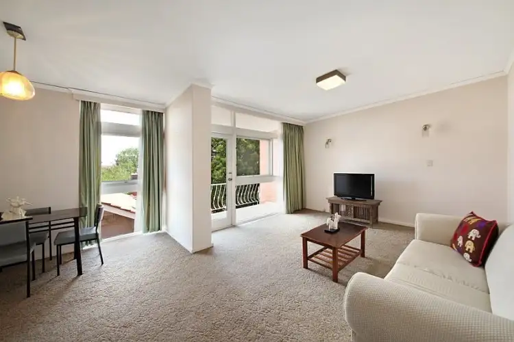 Third view of Homely apartment listing, 4/4 Avondale Road, Armadale VIC 3143