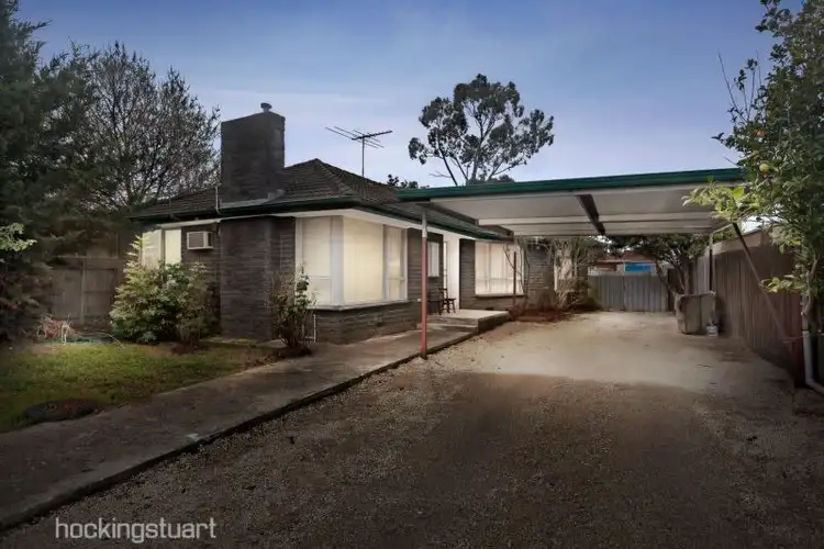 8 Charles Court, Melton South VIC 3338