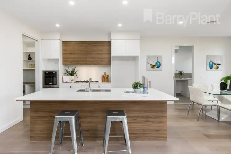 Fourth view of Homely townhouse listing, 2/24 Mummery Street, Mount Waverley VIC 3149