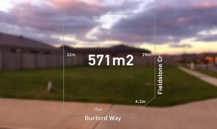 5 Burford Way, Cranbourne North VIC 3977