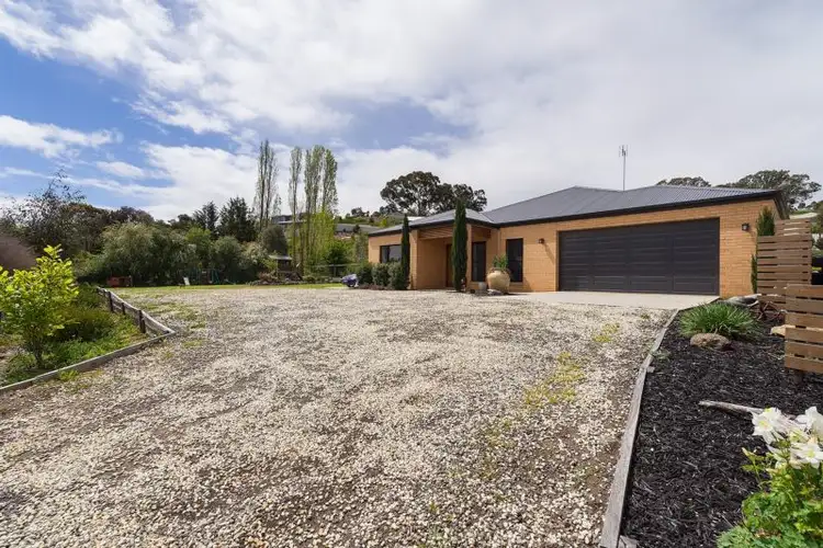 13 Main Road, Campbells Creek VIC 3451
