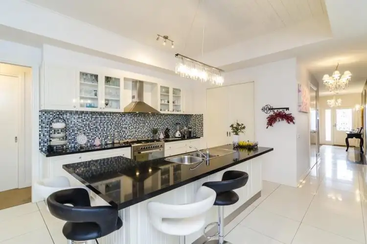 Fifth view of Homely house listing, 7 Stroud Glen, Tarneit VIC 3029