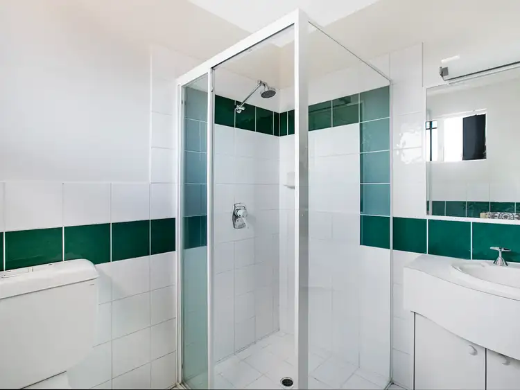 Sixth view of Homely unit listing, 7/60 Rialto Street, Coorparoo QLD 4151