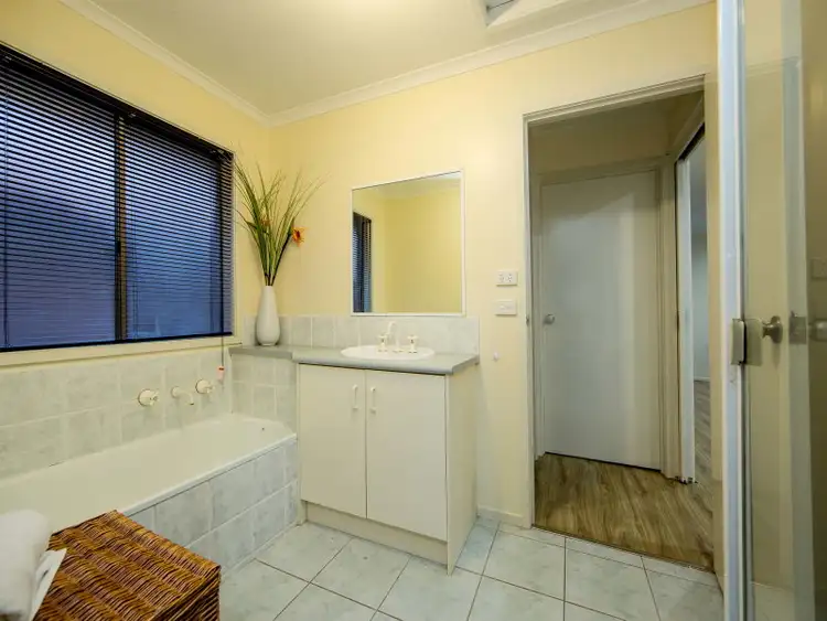 Fourth view of Homely unit listing, 4/91 South gateway, Langwarrin VIC 3910