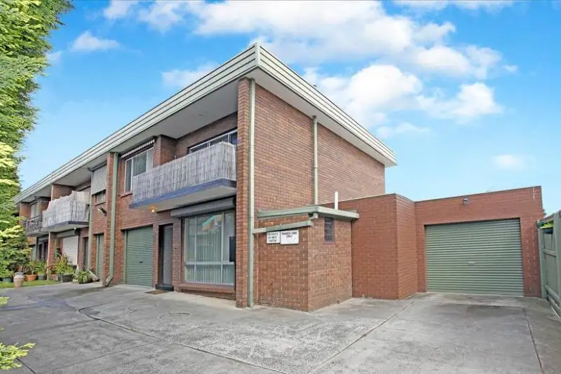 Main view of Homely unit listing, 4/230 Bell Street, Coburg VIC 3058
