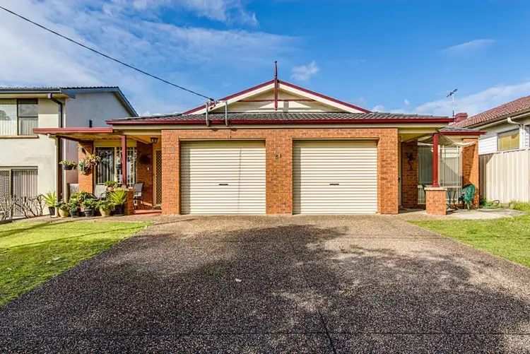 1/51 Collinson Street, Tenambit NSW 2323
