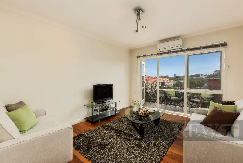 Main view of Homely apartment listing, 10/40 Osborne Avenue, Glen Iris VIC 3146