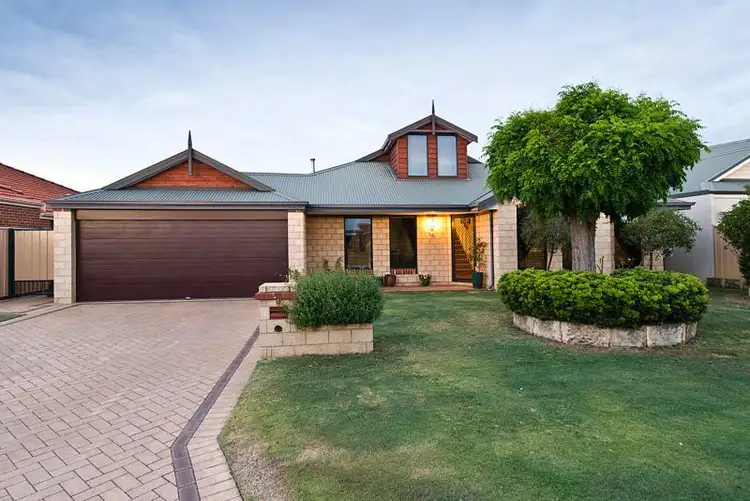 10 Marston Way, Canning Vale WA 6155