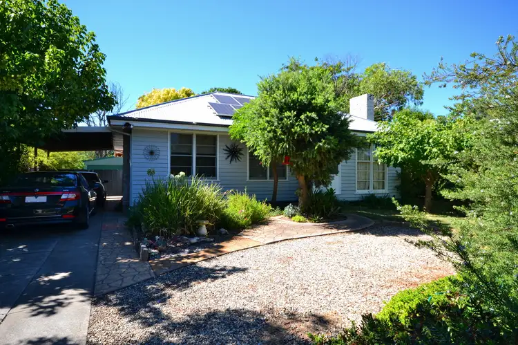 30 Finlason Street, Mansfield VIC 3722