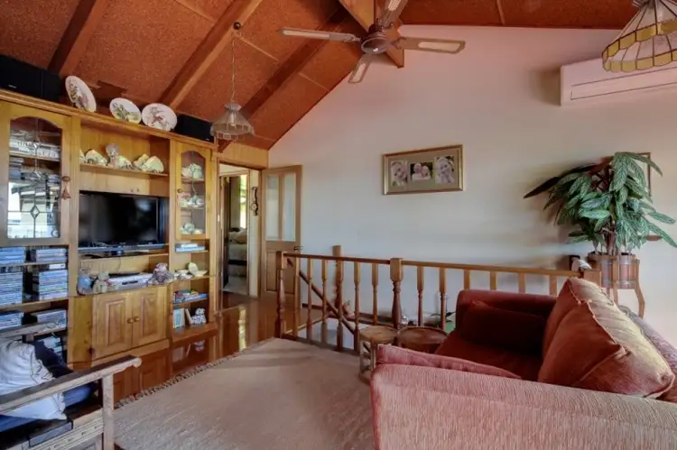 Fifth view of Homely house listing, 8 Skiddaw Crescent, Warrnambool VIC 3280