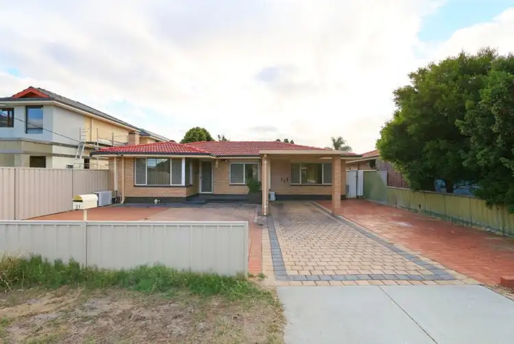 21 Parklands Square, Riverton WA 6148