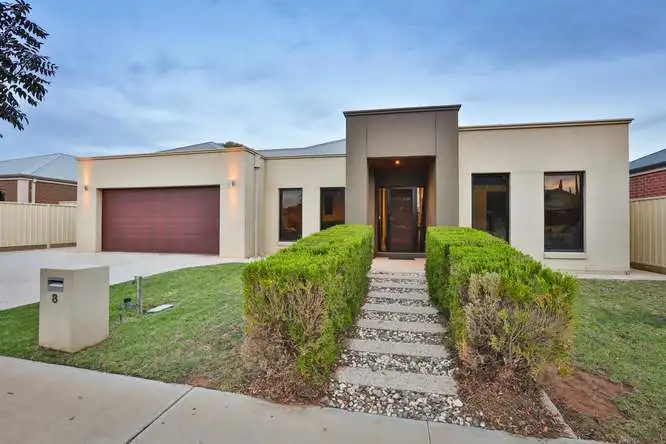 8 Nicholas Avenue, Mildura VIC 3500