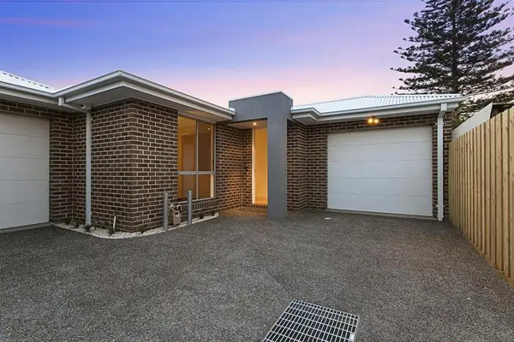 3/12 Corrigan Avenue, Brooklyn VIC 3012