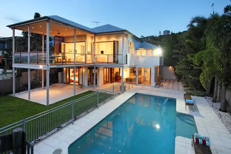 109 Fifth Ave, Windsor QLD 4030