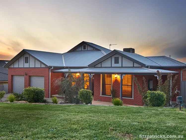 32 Kaloona Drive, Bourkelands NSW 2650