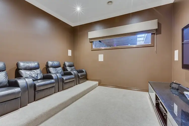 Sixth view of Homely house listing, 21 Lancelot Court, Hillside VIC 3037