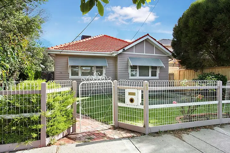 49 Blackshaws Road, Newport VIC 3015