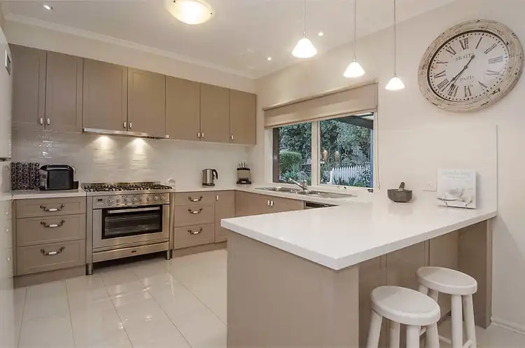 Fifth view of Homely house listing, 10 Roger Court, Rowville VIC 3178