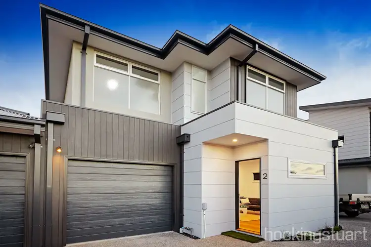 2/11 Cypress Avenue, Brooklyn VIC 3012