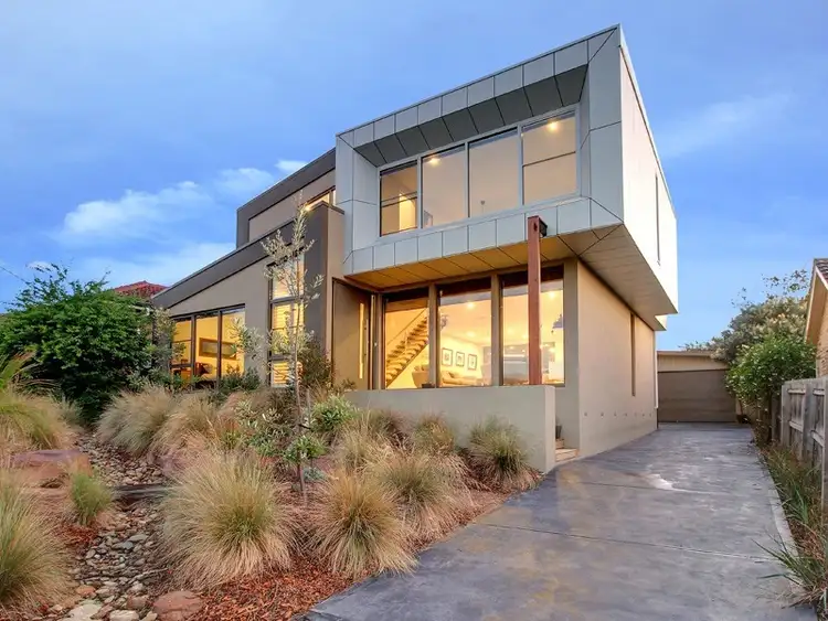 13 Macorna Street, Frankston VIC 3199