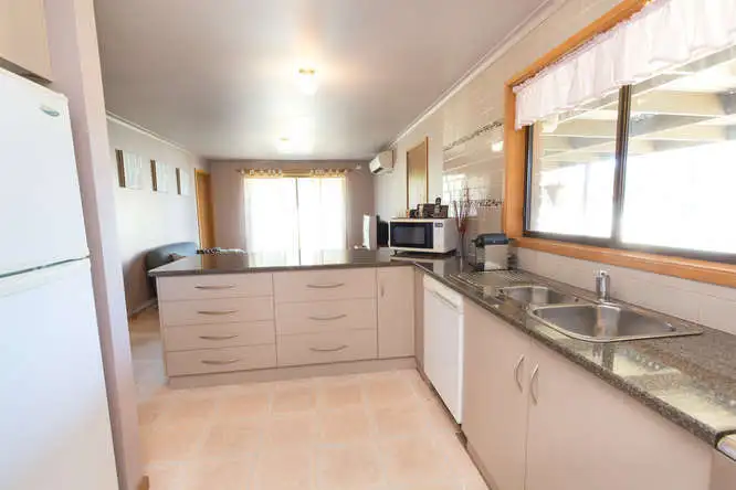 Second view of Homely house listing, 5 Zhoe Court, Mildura VIC 3500