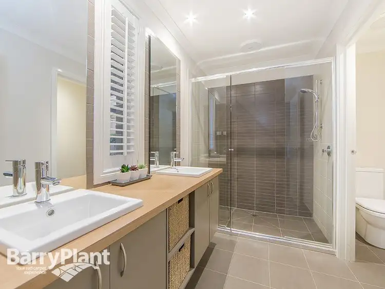 Fifth view of Homely house listing, 33 Dunbarrim Avenue, Cairnlea VIC 3023