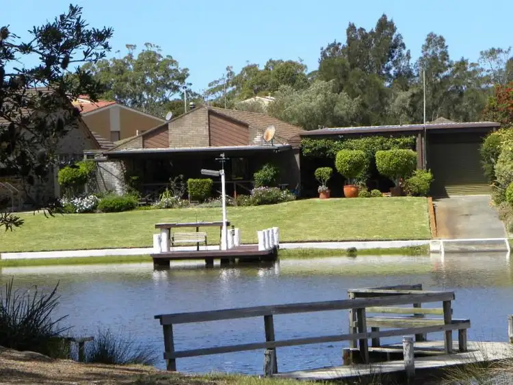 12 Thora St, Sussex Inlet NSW 2540