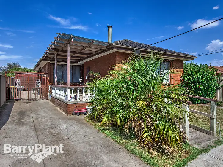 13 Wood Street, Deer Park VIC 3023