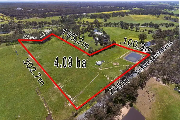 215 Schumakers Lane, Maiden Gully VIC 3551